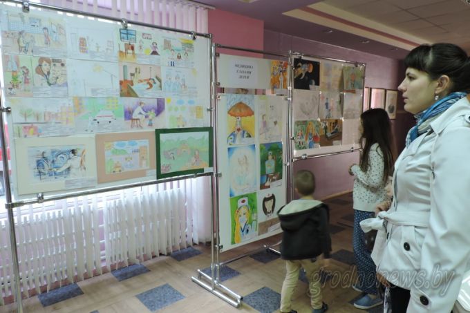 В Гродно прошло торжественное мероприятие в честь Дня медицинских работников