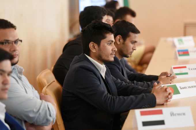 Молодые учёные помогут экономике? В гомельском университете представили теорию, от которой один шаг до практики