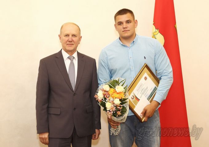 В облисполкоме чествовали спортсменов-победителей и призеров первенств мира и Европы