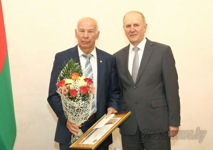 В облисполкоме чествовали спортсменов-победителей и призеров первенств мира и Европы