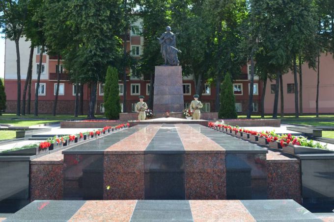 Гомельские пограничники приняли участие в памятных мероприятиях, посвященных Дню всенародной памяти жертв Великой Отечественной войны