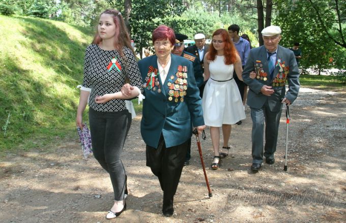 Ветеранов войны пригласили на встречу с руководством области в партизанский лагерь