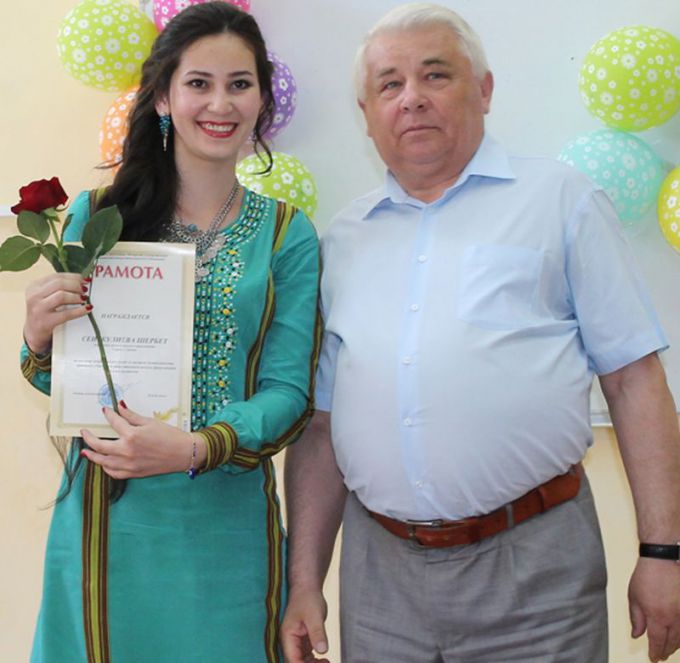 Выпускникам Мозырского государственного педуниверситета имени И. П. Шамякина вручили дипломы