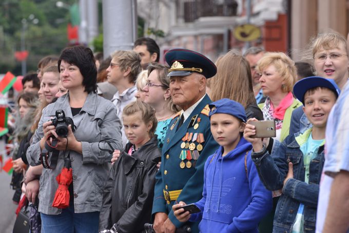 Беларуси посвящается. Праздничное шествие ко Дню Независимости в Гомеле