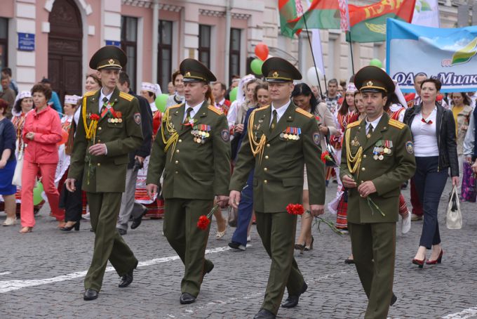 Беларуси посвящается. Праздничное шествие ко Дню Независимости в Гомеле