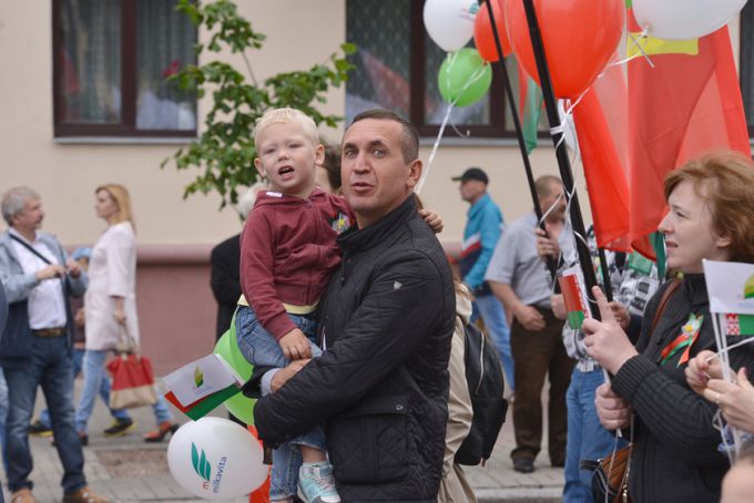 Беларуси посвящается. Праздничное шествие ко Дню Независимости в Гомеле