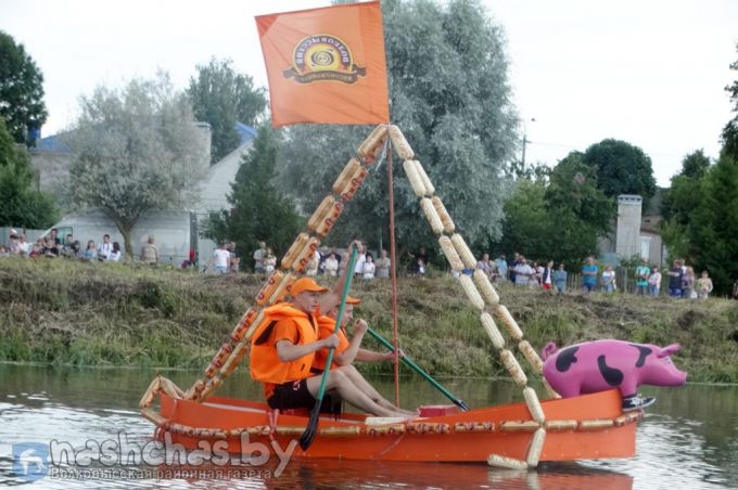 Велокарнавал и заплыв на чем попало прошли в Волковыске