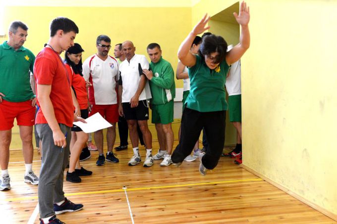 Пыром, щёчкой, навесиком. Летняя спартакиада руководителей Советского района удивила своими результатами