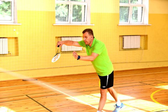 Пыром, щёчкой, навесиком. Летняя спартакиада руководителей Советского района удивила своими результатами