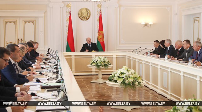 Пакет документов о стимулировании деловой инициативы будет доработан к 1 октября (+Видео)