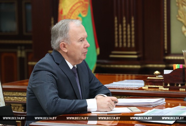 Вступительная кампания, учебники, подготовка к 1 сентября - развитие образовательной сферы обсуждалось на встрече у Александра Лукашенко (+Видео)