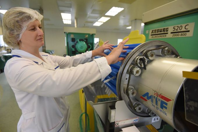 18 миллионов шприцев в месяц. На окраине Гомеля работает производство мирового уровня