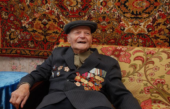 Внимание важнее подарков. Совет ветеранов не забывает своих подопечных