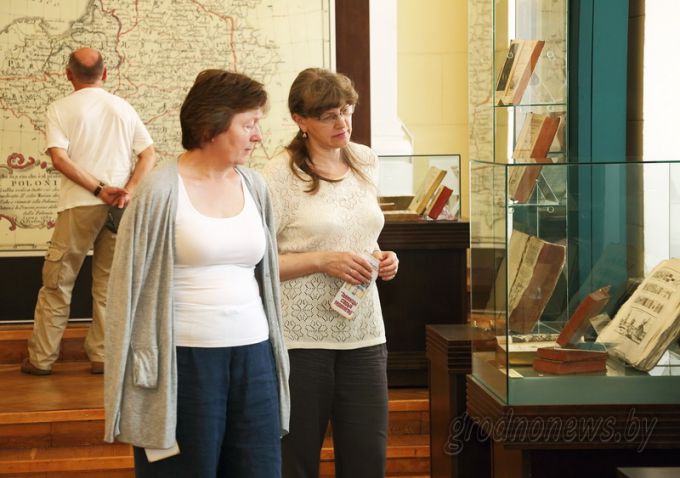 Таямніцы старых пераплётаў. Трактат настаўніка Францыска Скарыны дэманструецца на выставе ў Новым замку ў Гродне