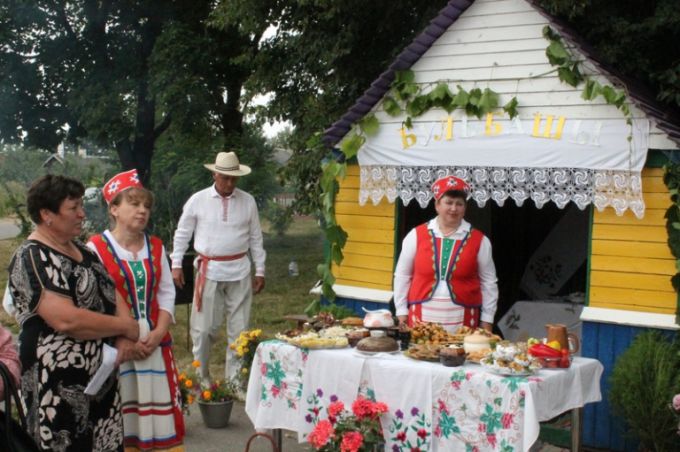 У Слонiмскiм раёне праходзіць свята: "Дзень добры, суседзі"