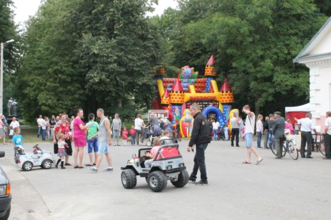 У Слонiмскiм раёне праходзіць свята: "Дзень добры, суседзі"