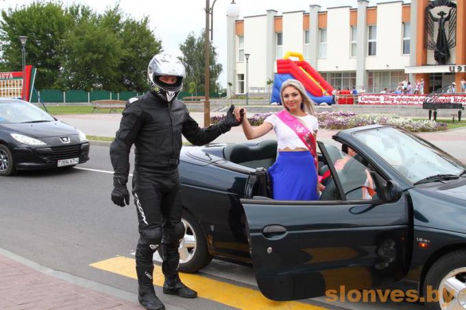 С парада невест в... Париж отправится победительница слонимского парада невест