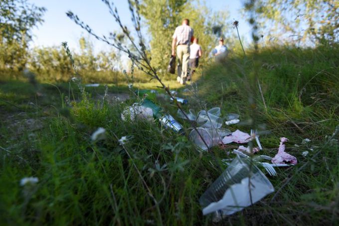 Патруль у воды. Гомельчан приучают культурно отдыхать на левом берегу Любенского озера
