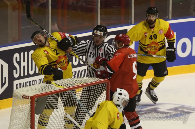 Битва характеров: «Неман» с победы стартовал в хоккейной Лиге Чемпионов