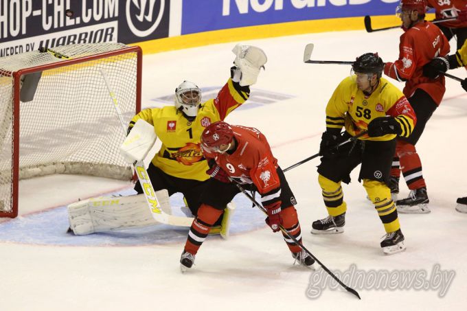 Битва характеров: «Неман» с победы стартовал в хоккейной Лиге Чемпионов
