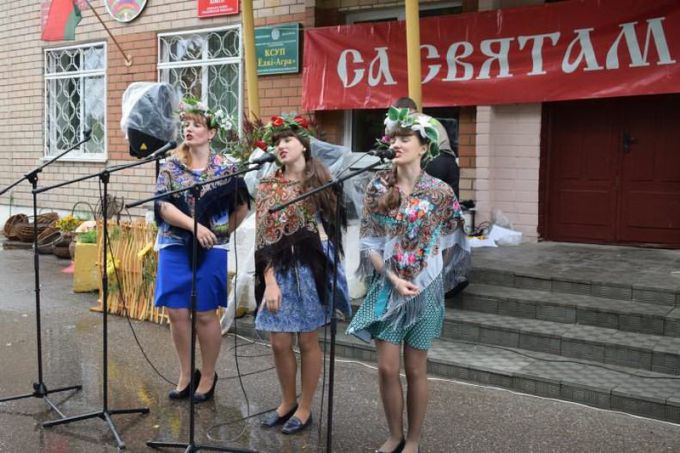 Дазвольце застацца, або Як у Ёдках традыцыі пляцення кошыкаў адраджалі