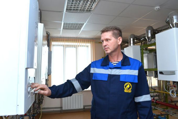 3 сентября — День работников нефтяной, газовой и топливной промышленности