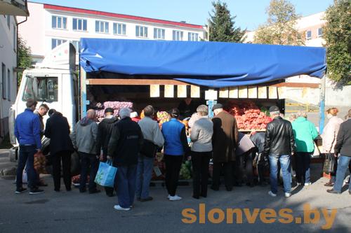 Бойкая торговля шла на выставке-ярмарке в Слониме