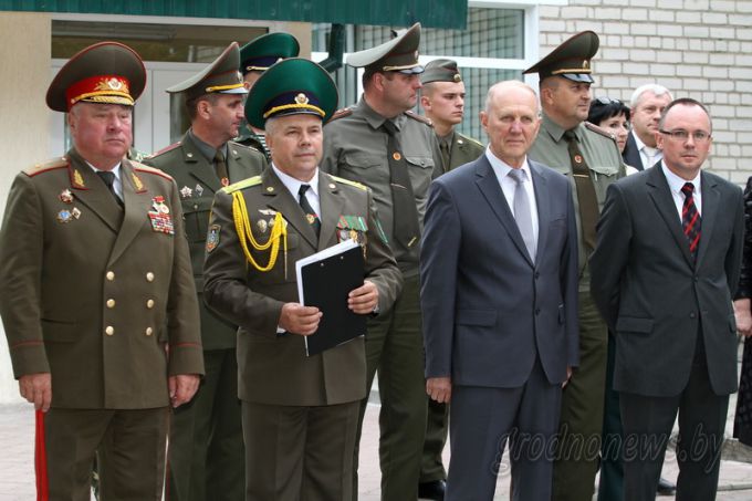 Звонок на урок. Более 110 тысяч школьников и 12 тысяч первоклашек сегодня начинают учебный год в Гродненской области