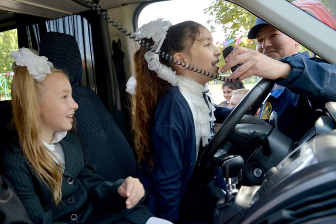 В гомельской школе после торжественной линейки объявили газовую тревогу