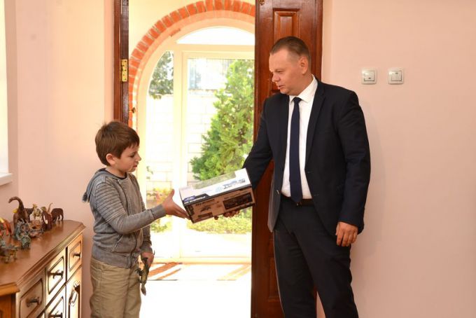 Чтобы мечты сбывались. Подарки к 1 сентября получили школьники Советского района