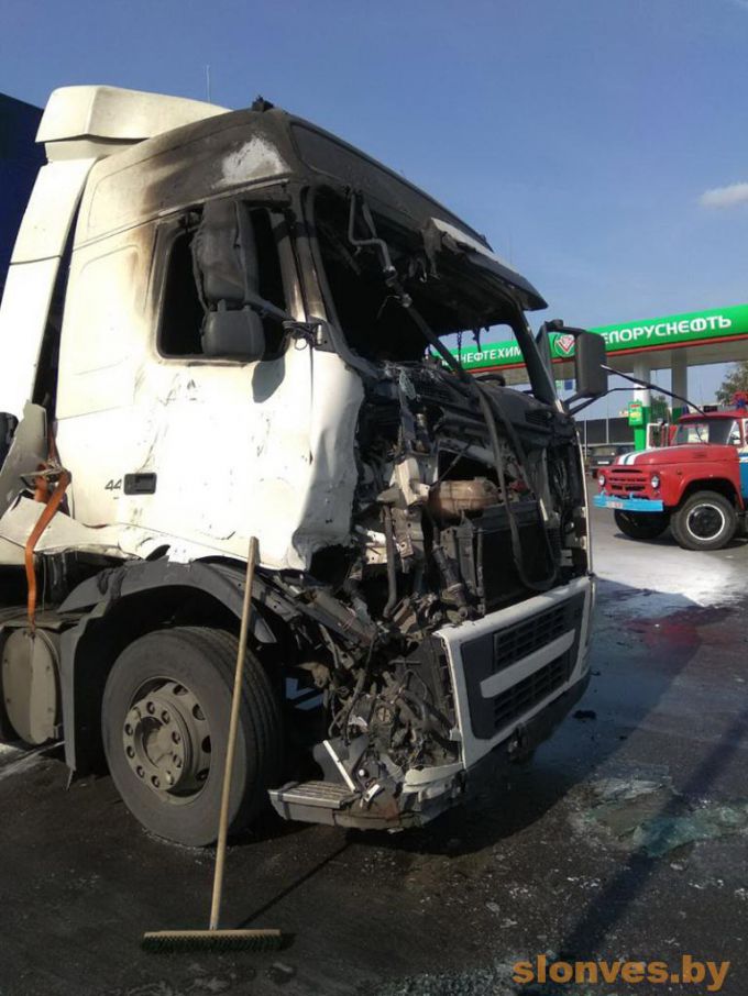 На автозаправке в Слониме горел автомобиль