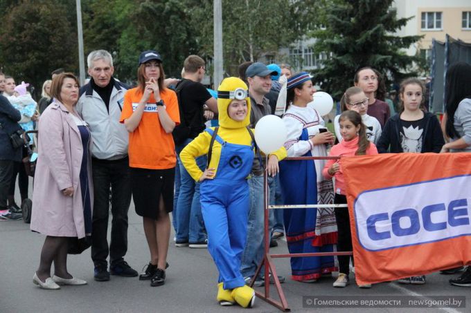 Инопланетяне, город будущего и гонки на тележках: День города в Советском районе