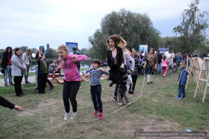 Инопланетяне, город будущего и гонки на тележках: День города в Советском районе