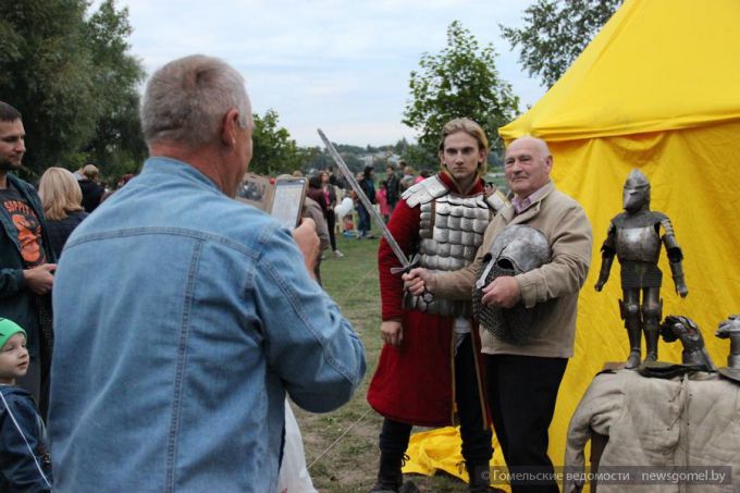 Инопланетяне, город будущего и гонки на тележках: День города в Советском районе