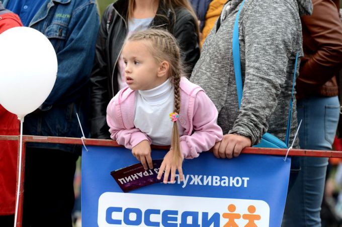 Экстремально, но по-соседски. Семья Калинкович выиграла гонки на торговых тележках