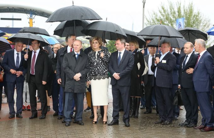 Деловой перекресток. XIX Республиканская универсальная выставка – ярмарка «Еврорегион «Неман-2017» открылась в Гродно (+Видео)