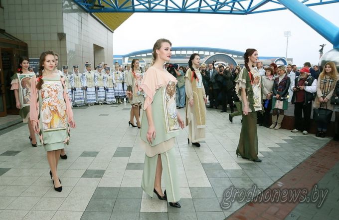 Деловой перекресток. XIX Республиканская универсальная выставка – ярмарка «Еврорегион «Неман-2017» открылась в Гродно (+Видео)