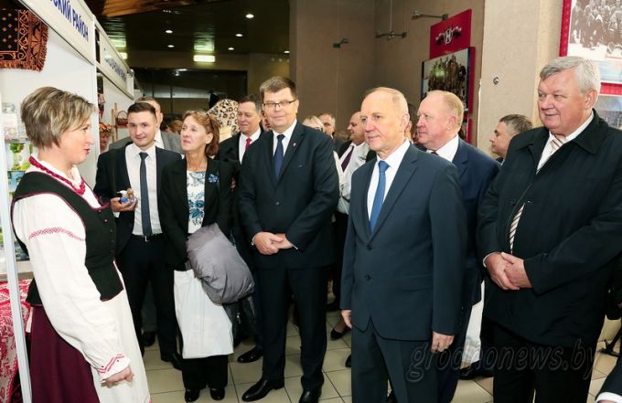Деловой перекресток. XIX Республиканская универсальная выставка – ярмарка «Еврорегион «Неман-2017» открылась в Гродно (+Видео)