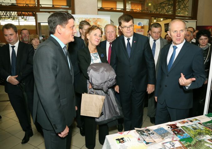 Деловой перекресток. XIX Республиканская универсальная выставка – ярмарка «Еврорегион «Неман-2017» открылась в Гродно (+Видео)