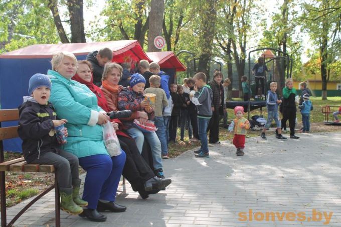 У аграгарадку Дзераўная на Слонімшчыне прайшло традыцыйнае свята бульбы