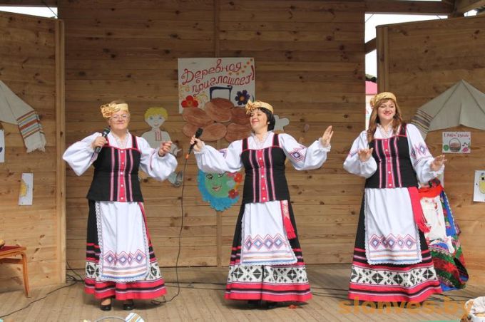 У аграгарадку Дзераўная на Слонімшчыне прайшло традыцыйнае свята бульбы