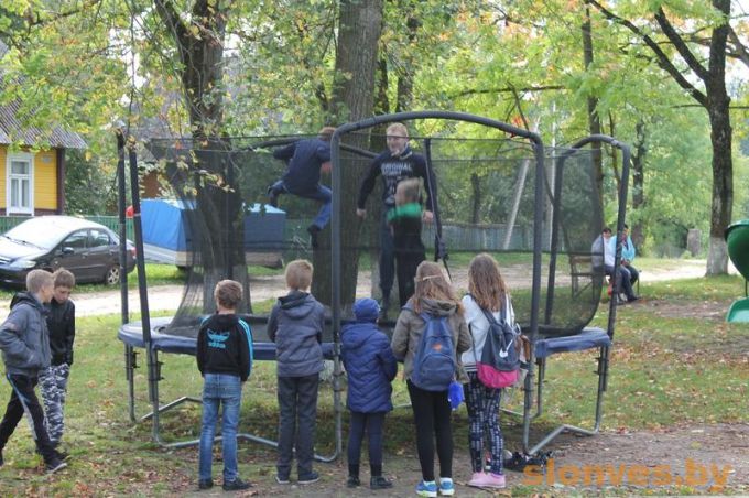 У аграгарадку Дзераўная на Слонімшчыне прайшло традыцыйнае свята бульбы