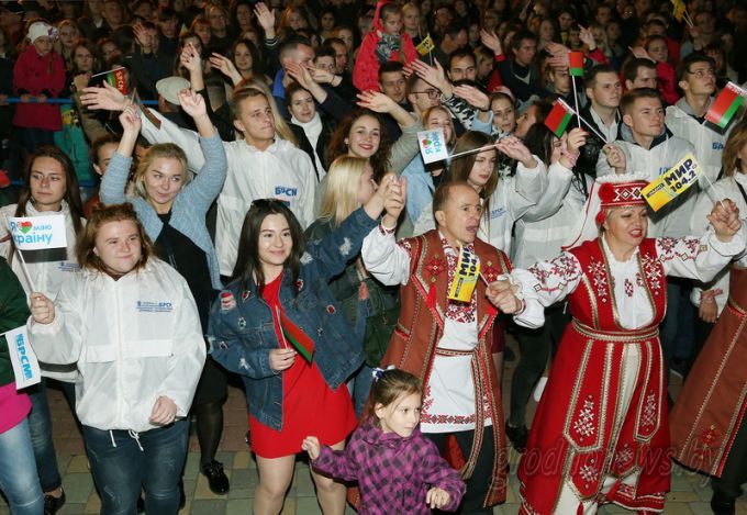 Праздничный Гродно: город отметил День рождения (Большой фоторепортаж+видео)
