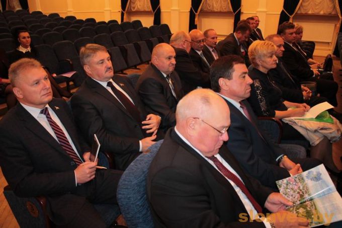 Выездное заседание президиума Гродненского областного Совета депутатов прошло в Слониме