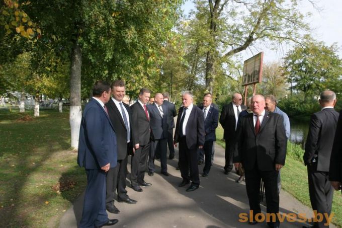 Выездное заседание президиума Гродненского областного Совета депутатов прошло в Слониме