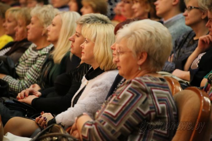 Наставникам посвящается. В Лиде чествовали представителей самой благородной профессии – учителей (Будет дополнено)