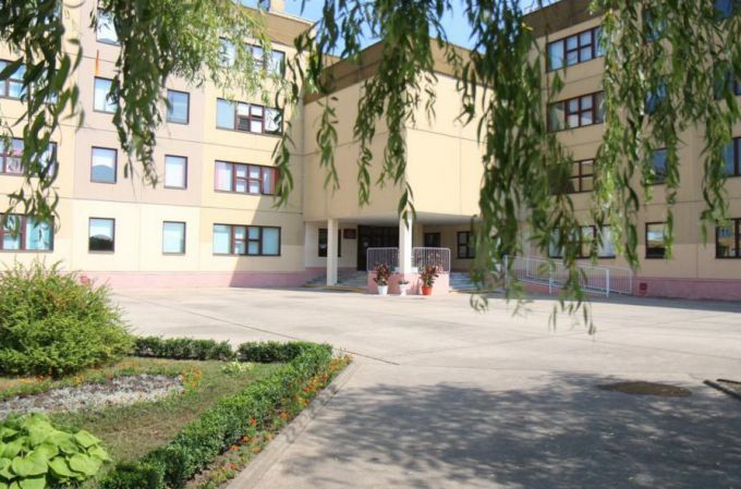 На уроки без барьеров. Школьники Слонима за знаниями будут ездить на лифте