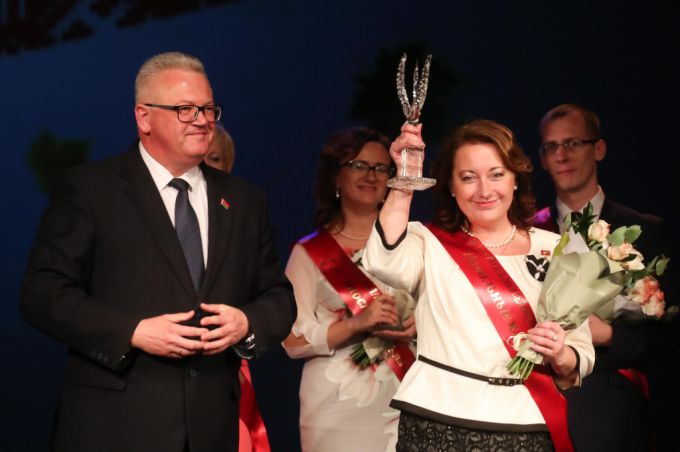 Учить и учиться: экспресс-интервью о школьных новшествах и лучшем поздравлении для педагога