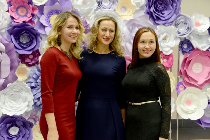 Фотофакт. Гомельских педагогов и ветеранов отрасли поздравили с Днём учителя