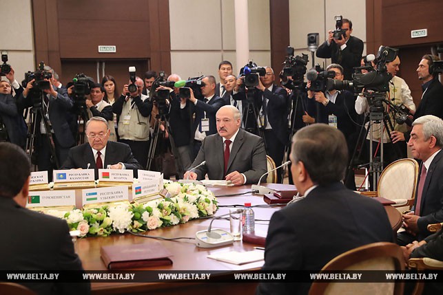 Александр Лукашенко принял участие в заседании Высшего Евразийского экономического совета в Сочи (+Видео)